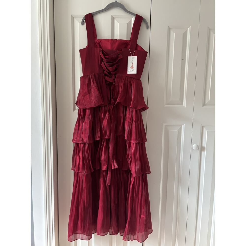 Red Tiered Ruffle Dress With Straps Size 8 - Picture 8 of 10
